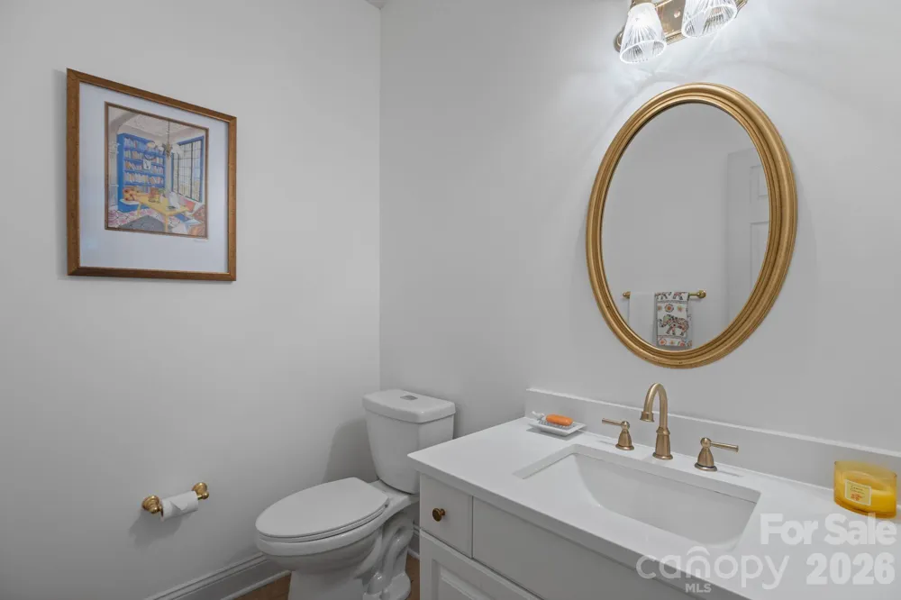 210 Clear Vista Circle Asheville, NC 28805