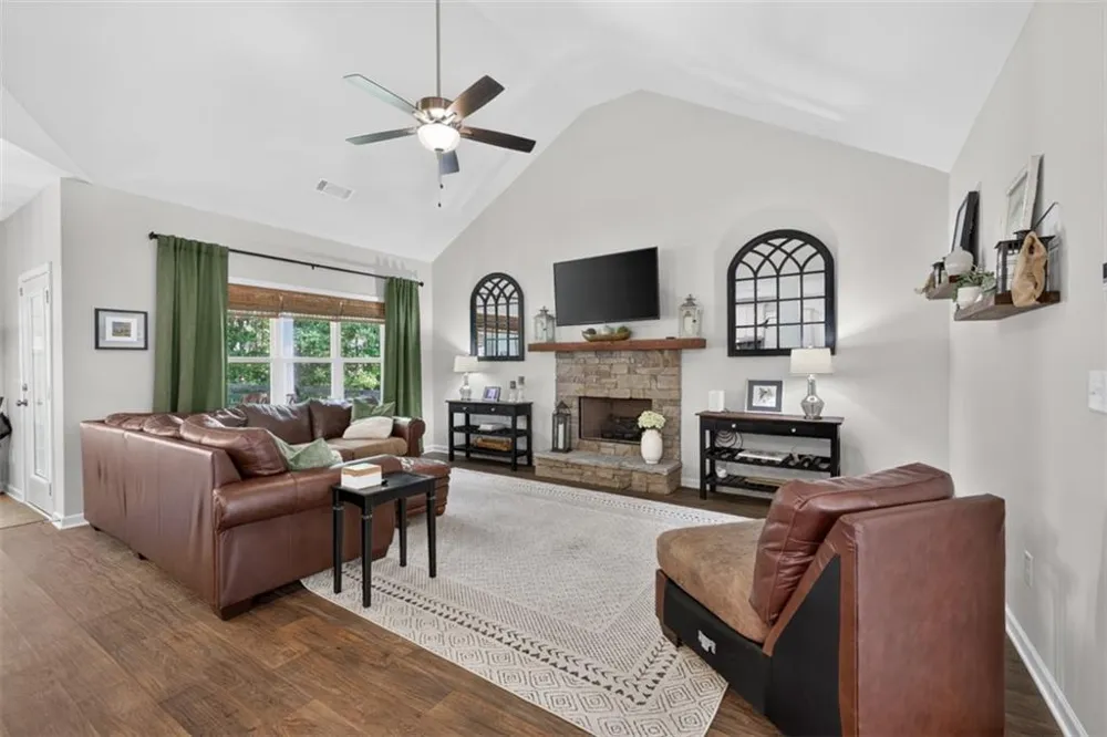 171 Masters Way Athens, GA 30607