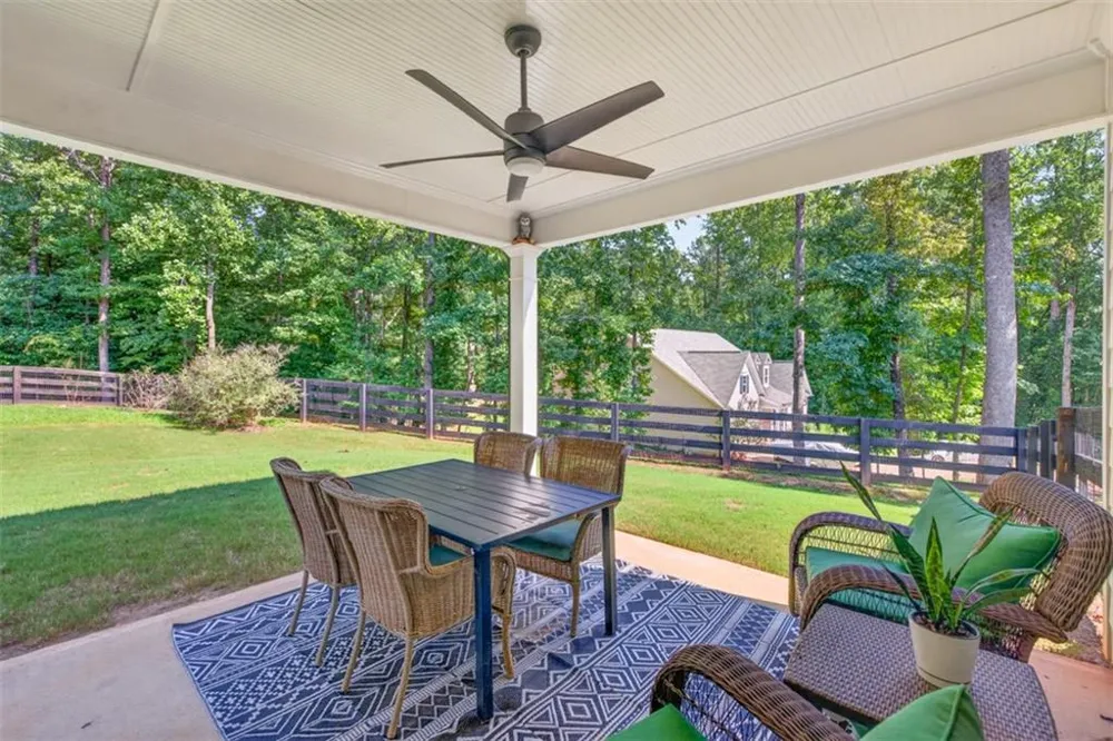 171 Masters Way Athens, GA 30607