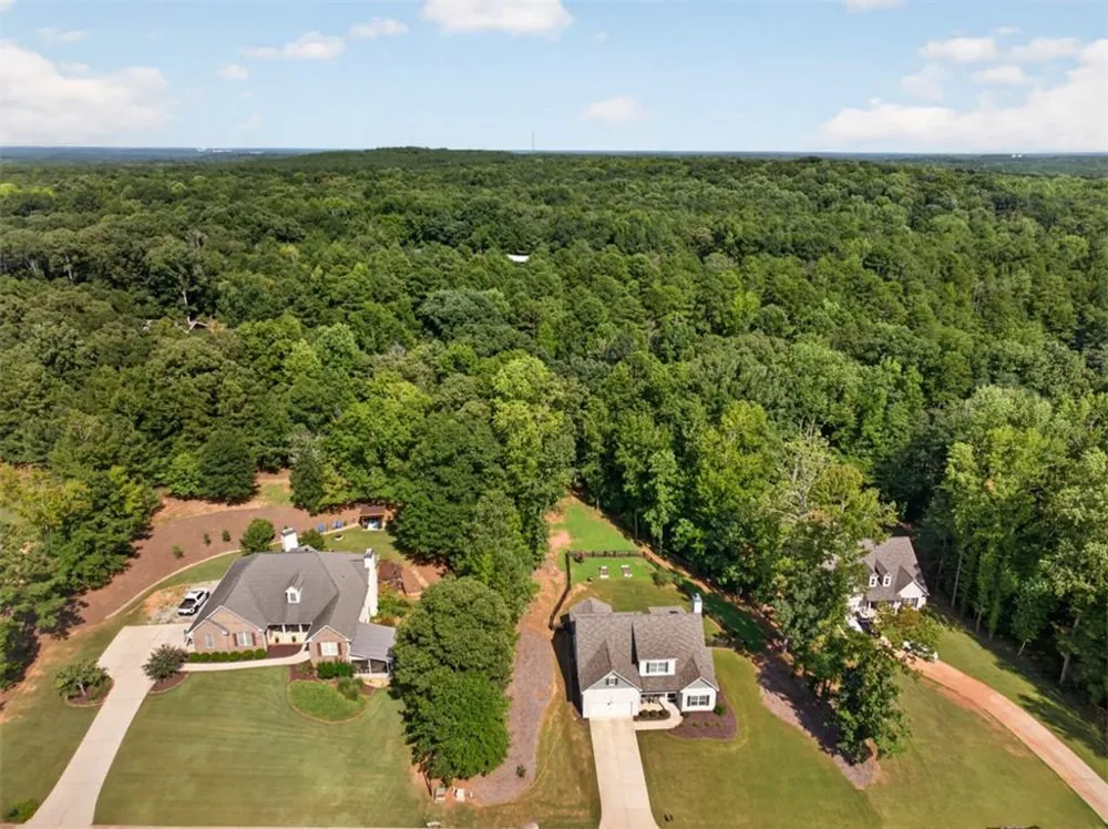 171 Masters Way Athens, GA 30607