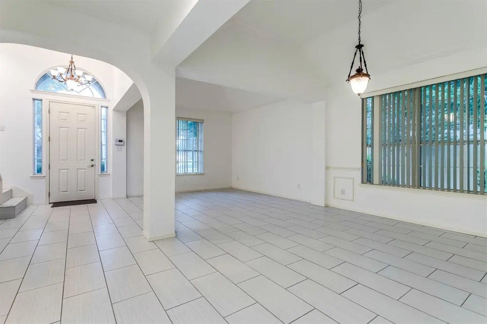 204 Forest Lane Murphy, TX 75094