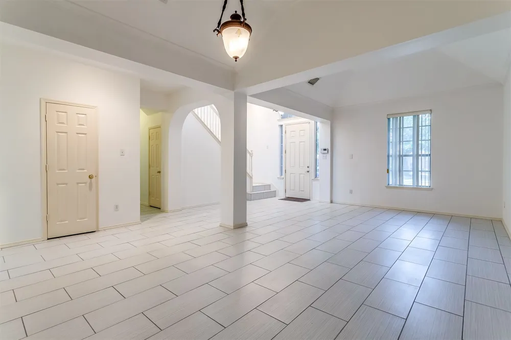 204 Forest Lane Murphy, TX 75094
