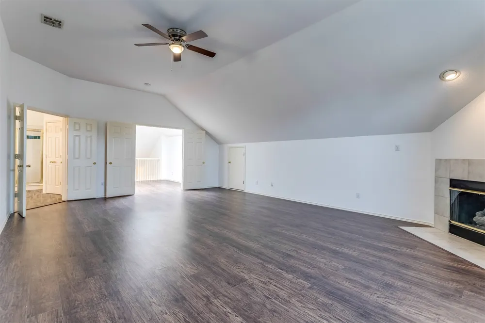 204 Forest Lane Murphy, TX 75094