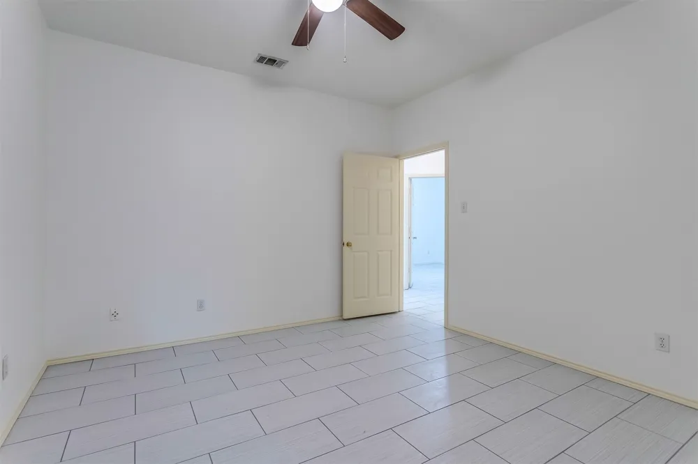 204 Forest Lane Murphy, TX 75094