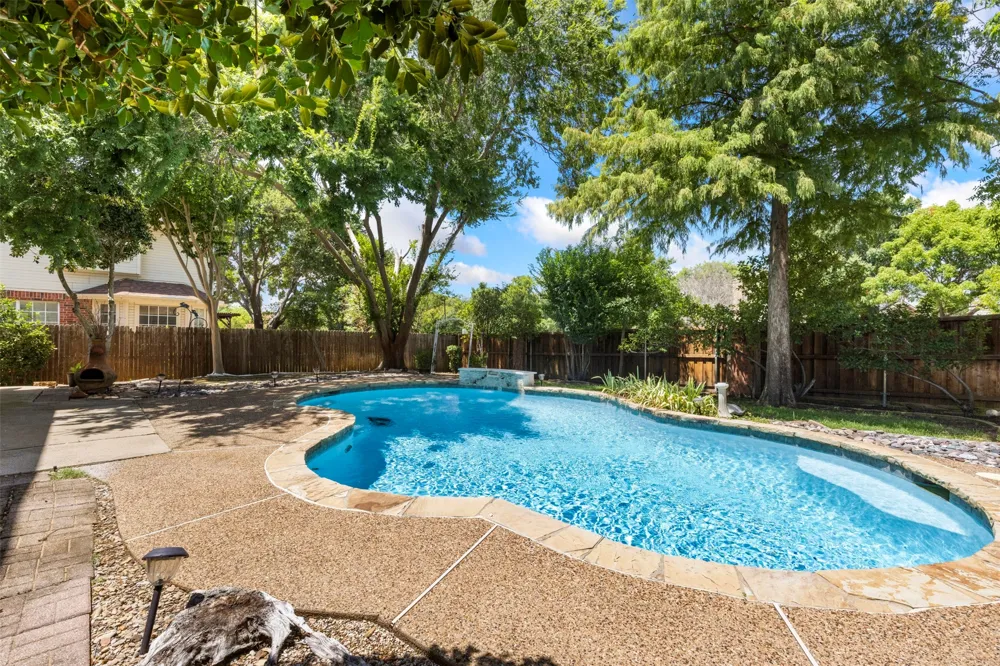 2516 Katina Drive Flower Mound, TX 75028