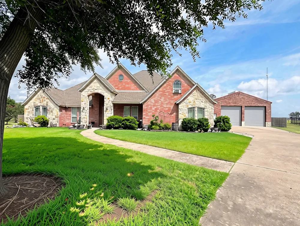 429 Rugged Drive Red Oak, TX 75154