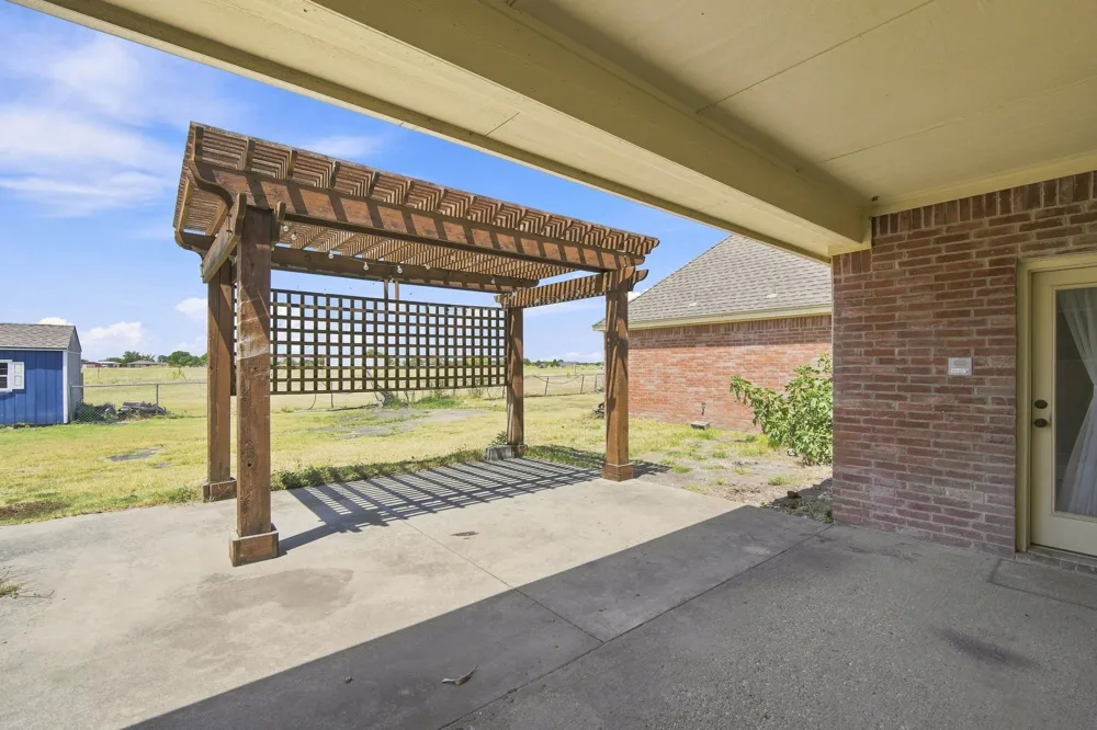 429 Rugged Drive Red Oak, TX 75154