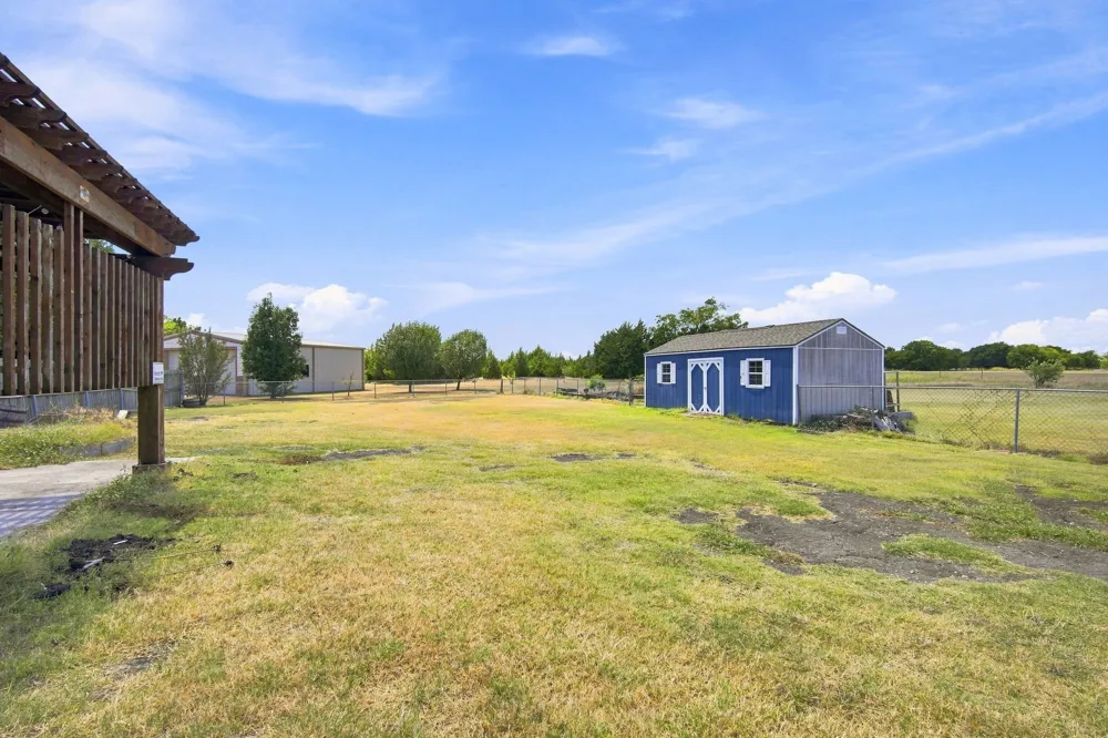 429 Rugged Drive Red Oak, TX 75154