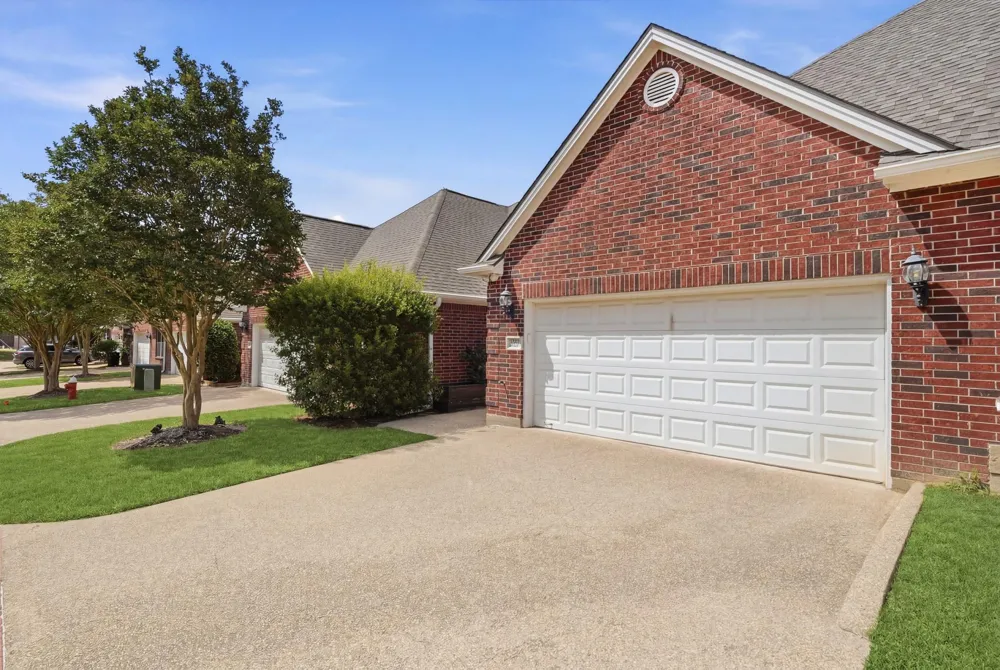 1612 Culture Lane College Station, TX 77845