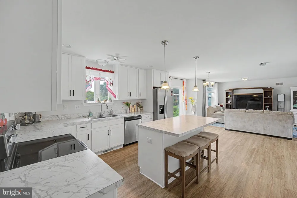 252 VALLEY VIEW CIRCLE York, PA 17408