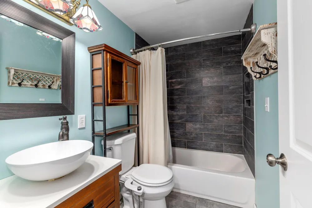 140 W Oak Street Fruitport, MI 49415