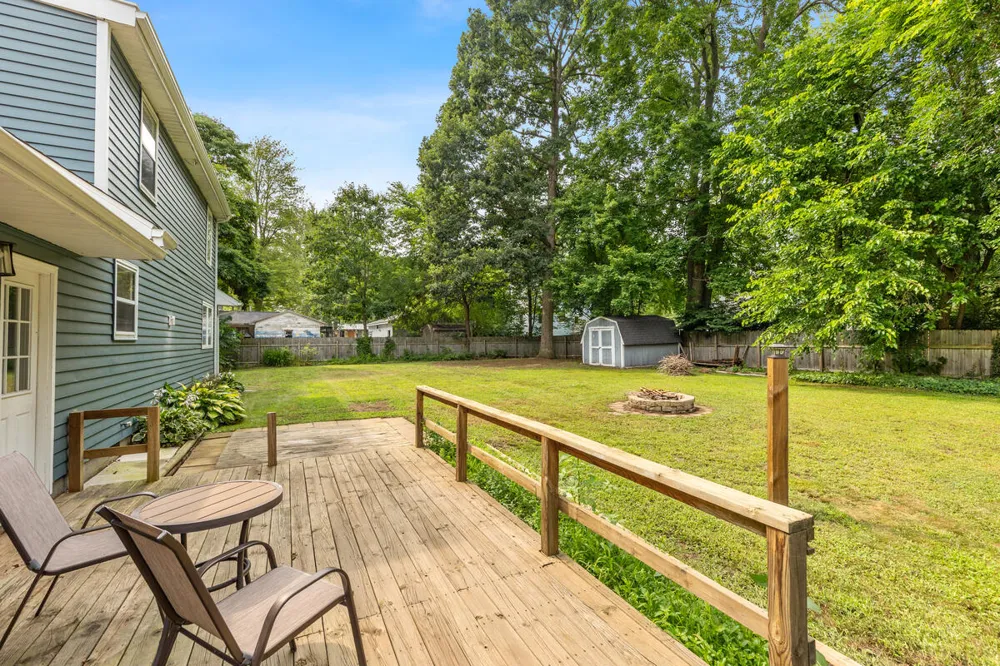 140 W Oak Street Fruitport, MI 49415