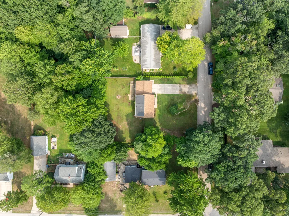 140 W Oak Street Fruitport, MI 49415
