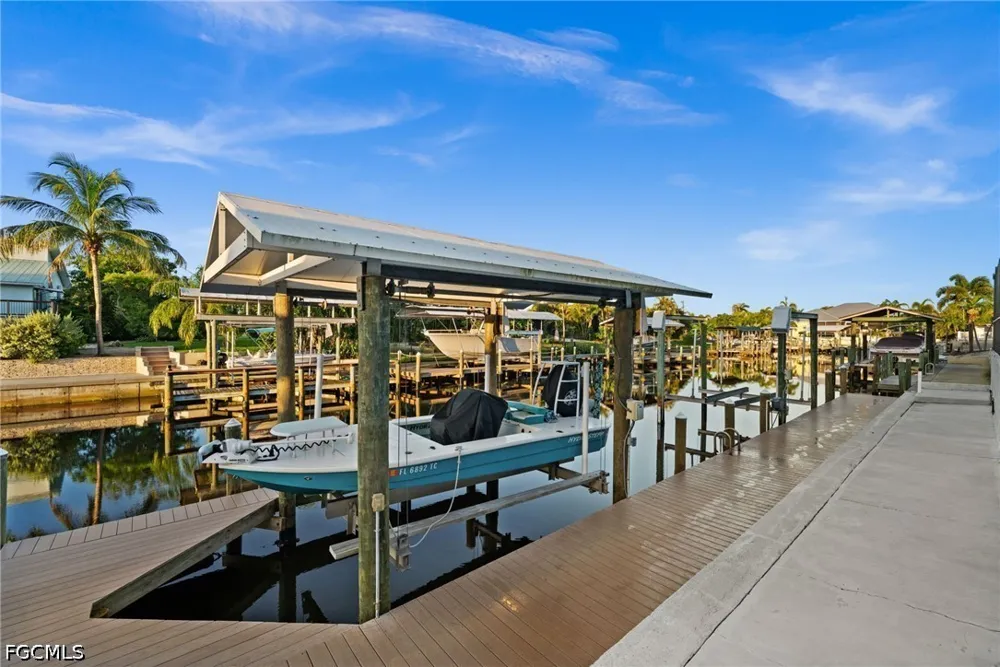 Manatee Drive St James City, FL 33956
