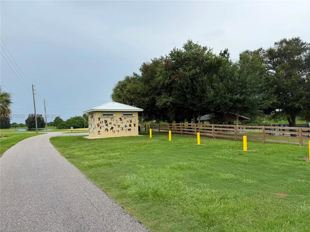 7009 CORAL RIDGE RD Sebring, FL 33876