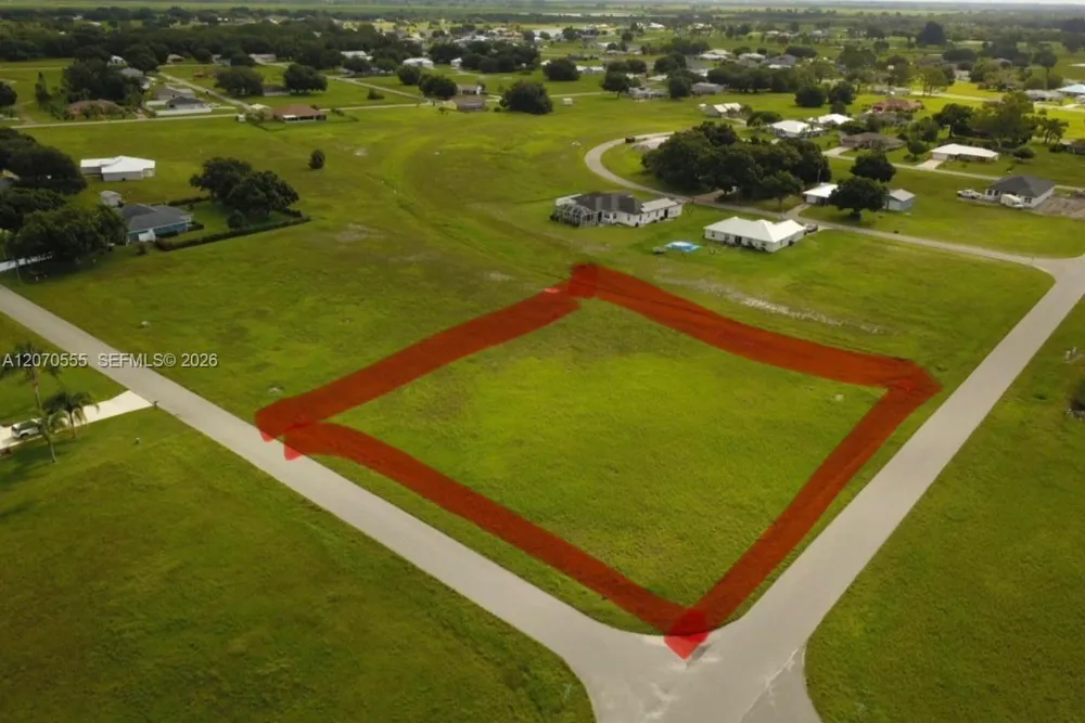 7009 CORAL RIDGE RD Sebring, FL 33876