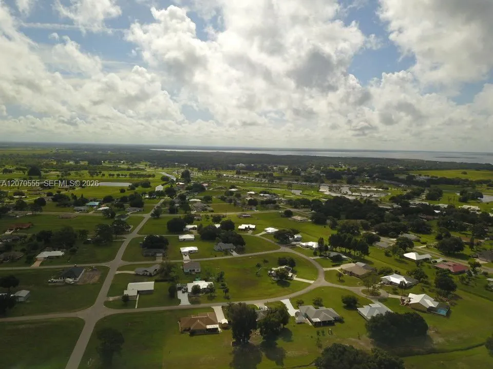 7009 CORAL RIDGE RD Sebring, FL 33876