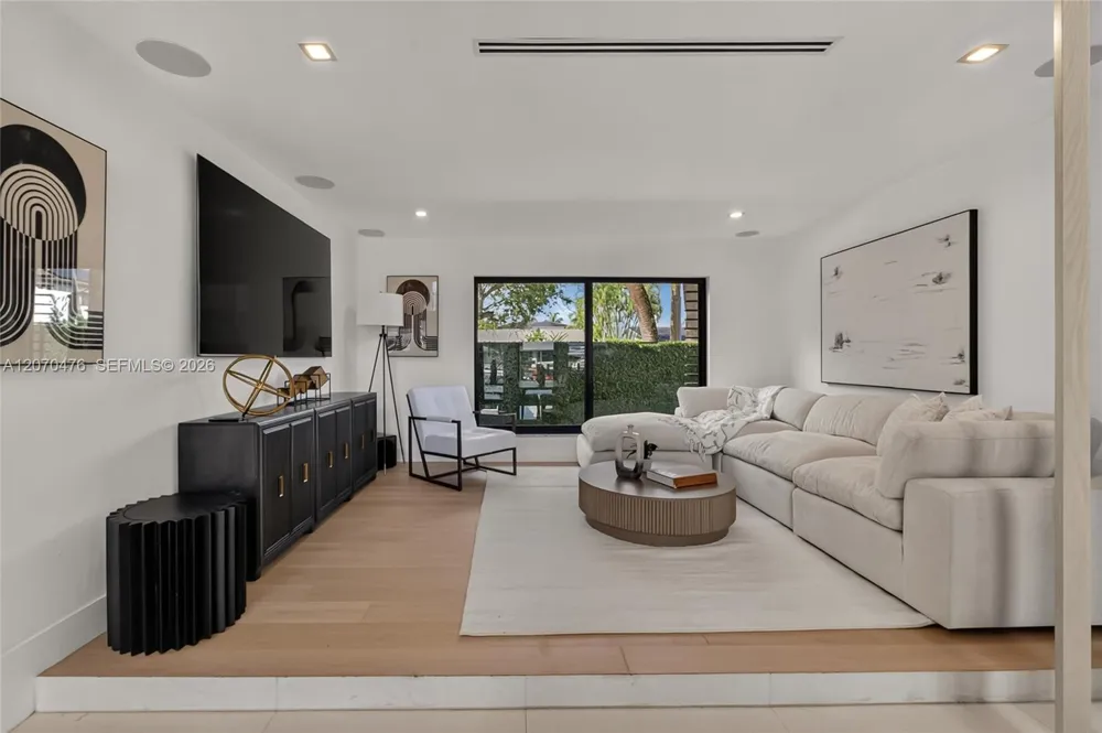 3343 NE 166th St North Miami Beach, FL 33160