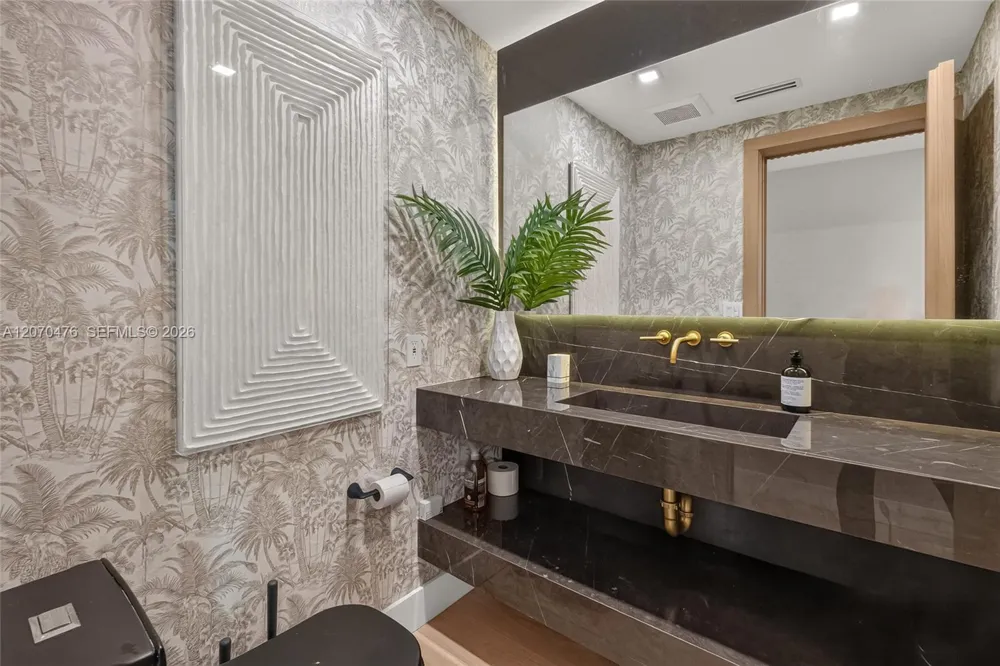 3343 NE 166th St North Miami Beach, FL 33160