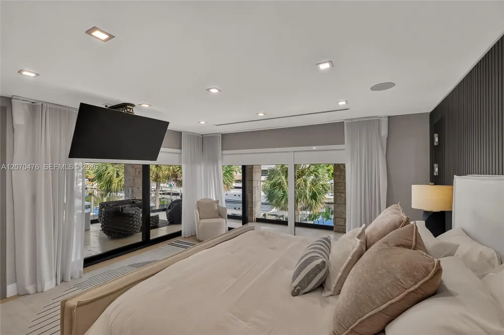 3343 NE 166th St North Miami Beach, FL 33160