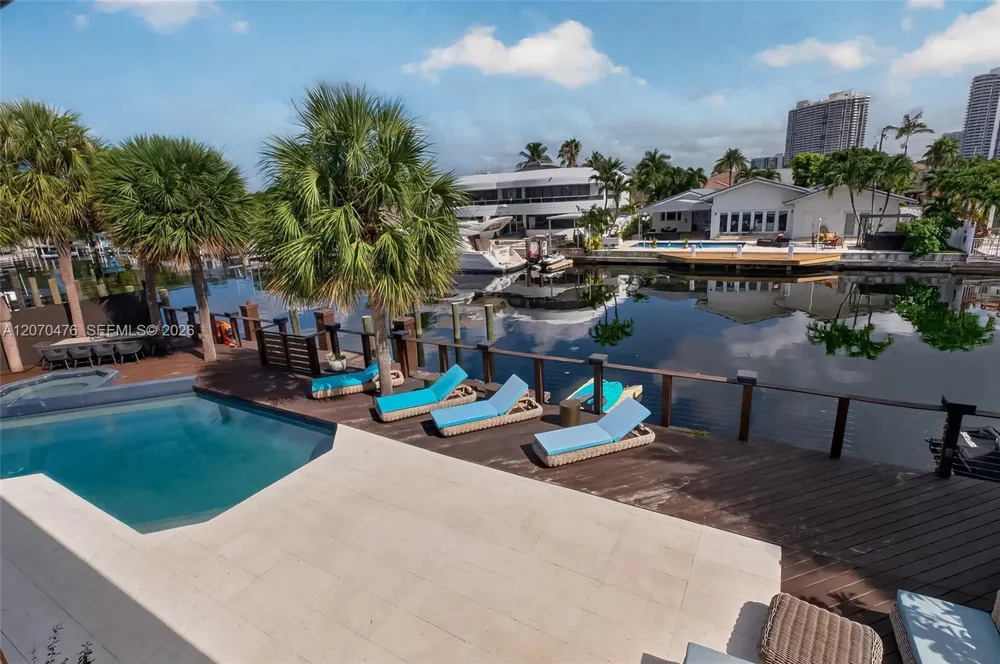 3343 NE 166th St North Miami Beach, FL 33160