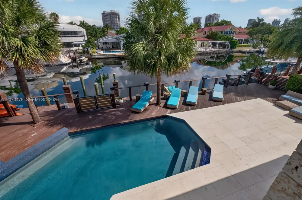 3343 NE 166th St North Miami Beach, FL 33160