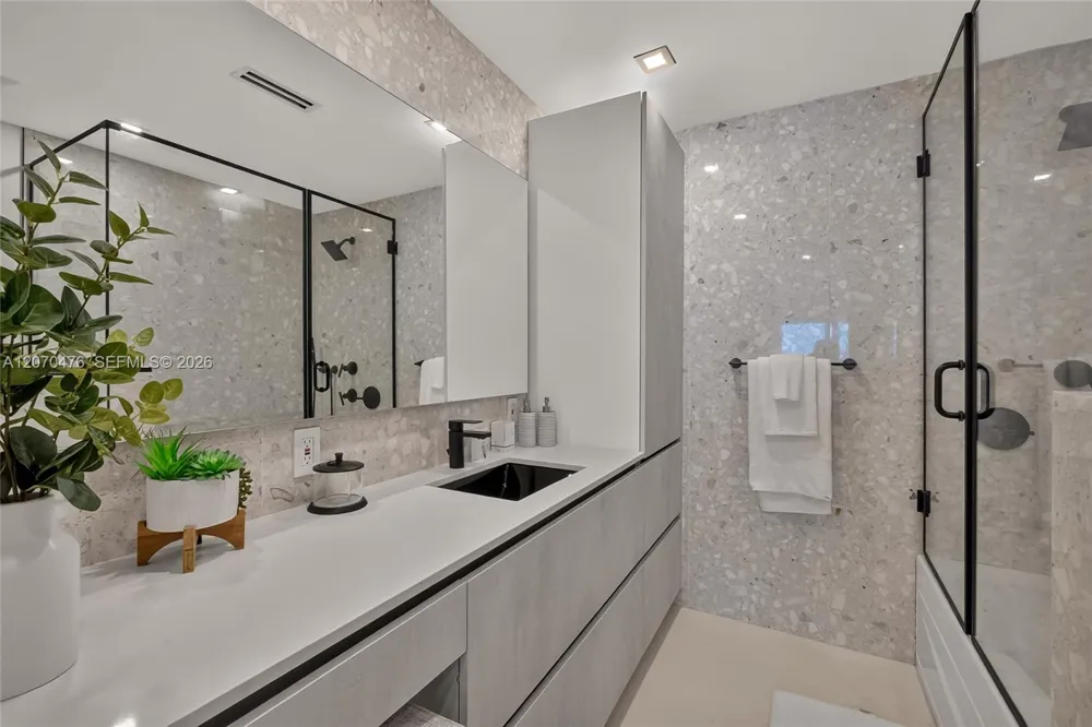 3343 NE 166th St North Miami Beach, FL 33160