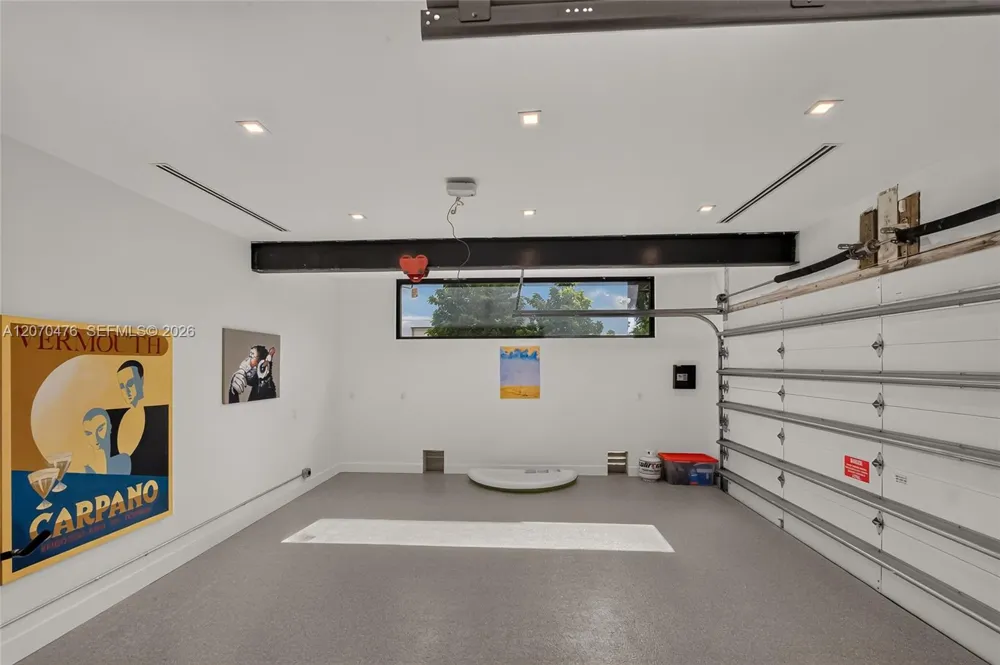 3343 NE 166th St North Miami Beach, FL 33160