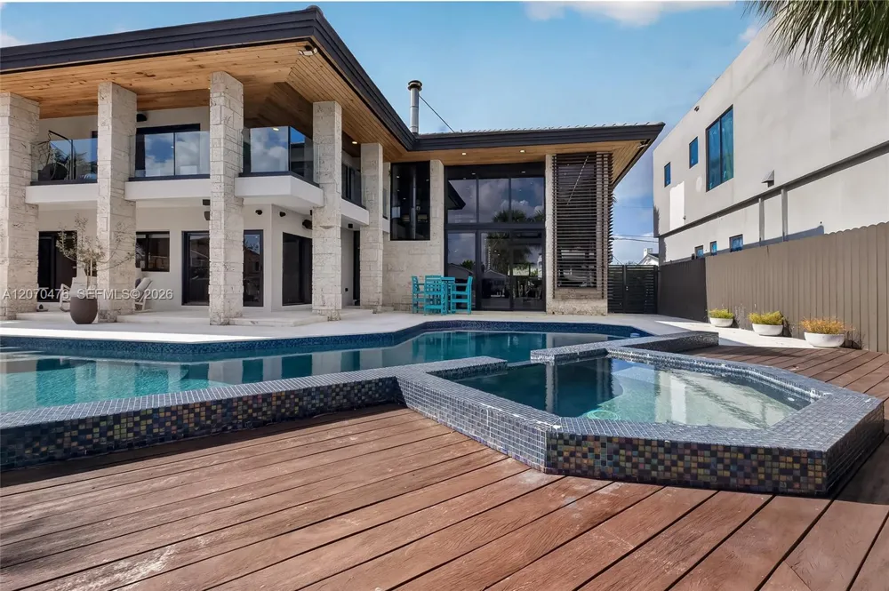 3343 NE 166th St North Miami Beach, FL 33160