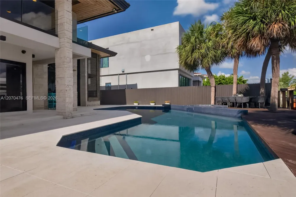 3343 NE 166th St North Miami Beach, FL 33160