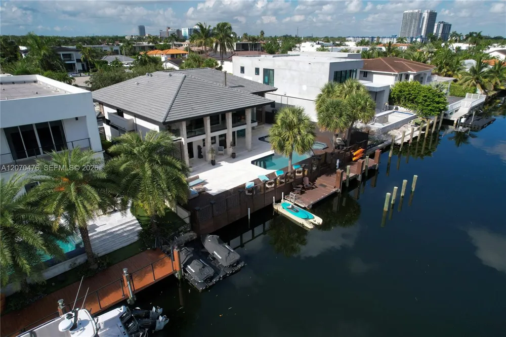 3343 NE 166th St North Miami Beach, FL 33160