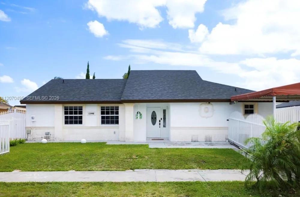 12440 SW 207th Ter Miami, FL 33177