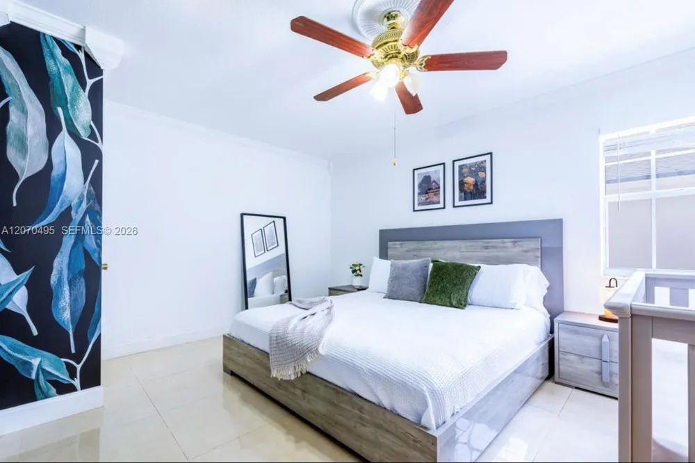 12440 SW 207th Ter Miami, FL 33177
