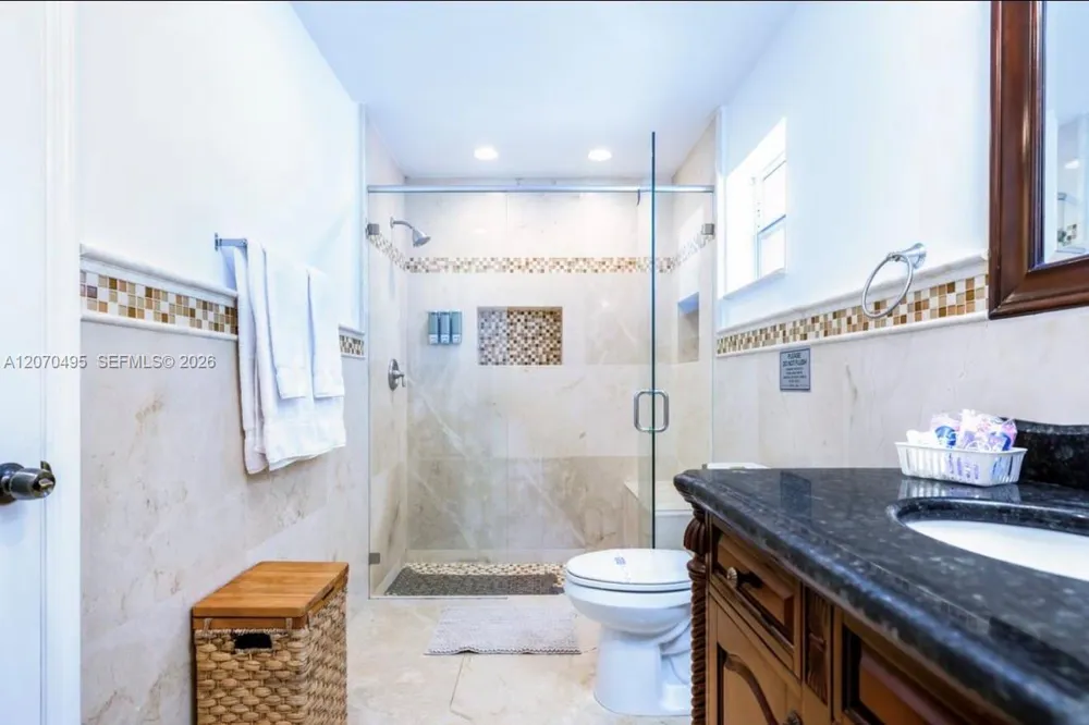 12440 SW 207th Ter Miami, FL 33177