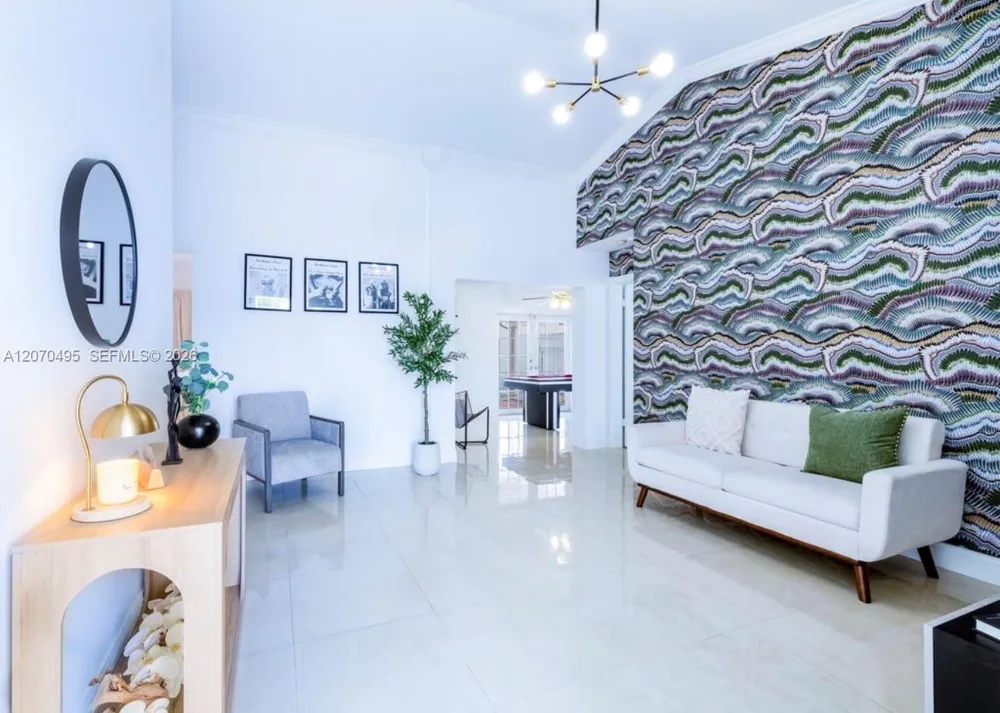 12440 SW 207th Ter Miami, FL 33177