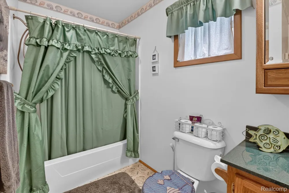 144 Garfield Boulevard Gerrish Township, MI 48653