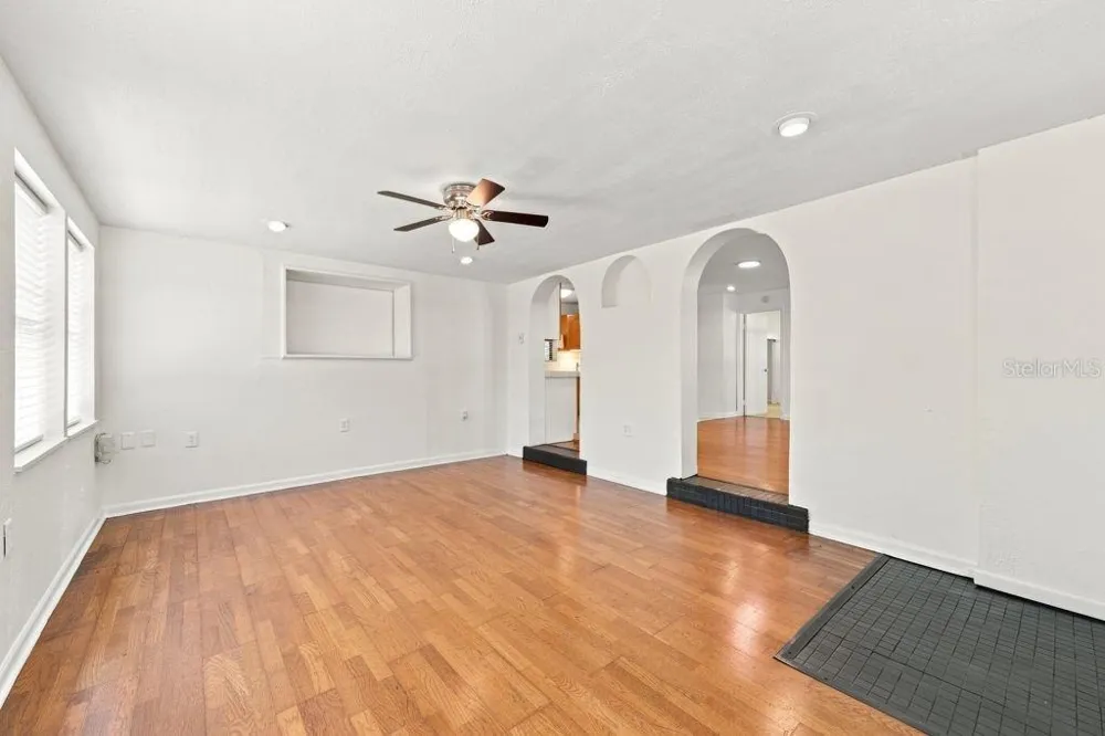 7810 CHAPEL AVENUE Port Richey, FL 34668