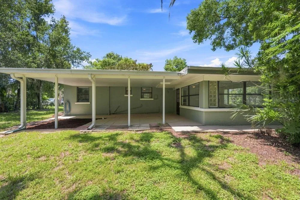 7810 CHAPEL AVENUE Port Richey, FL 34668