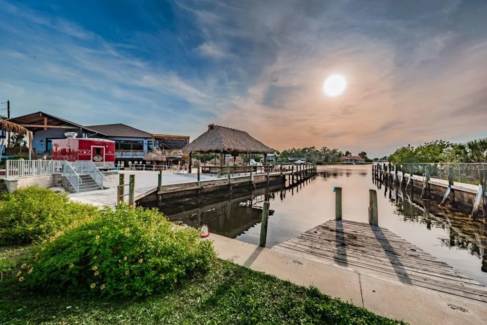 7810 CHAPEL AVENUE Port Richey, FL 34668