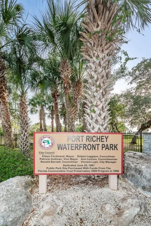 7810 CHAPEL AVENUE Port Richey, FL 34668