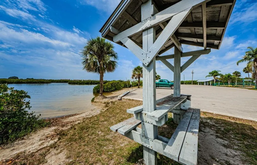 7810 CHAPEL AVENUE Port Richey, FL 34668