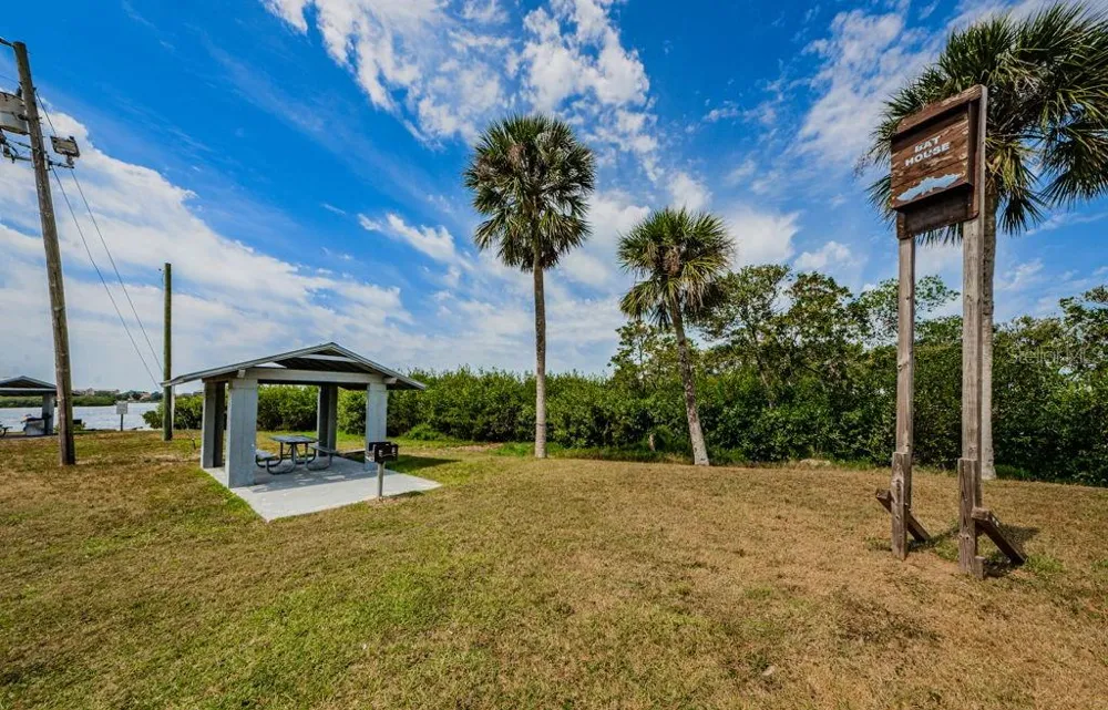 7810 CHAPEL AVENUE Port Richey, FL 34668
