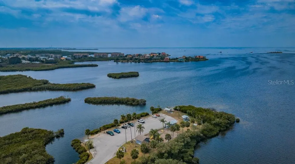 7810 CHAPEL AVENUE Port Richey, FL 34668