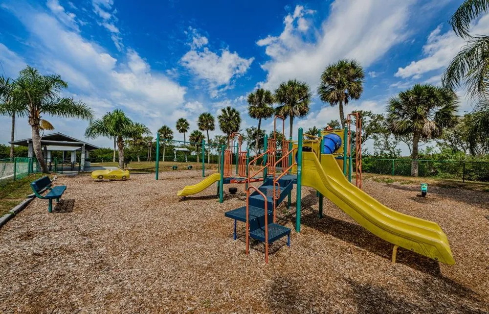 7810 CHAPEL AVENUE Port Richey, FL 34668