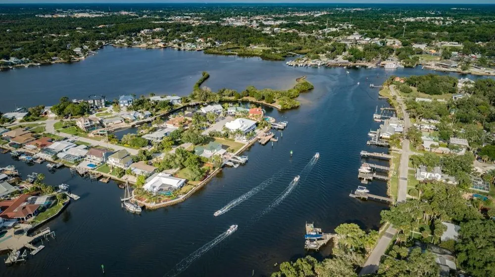 7810 CHAPEL AVENUE Port Richey, FL 34668