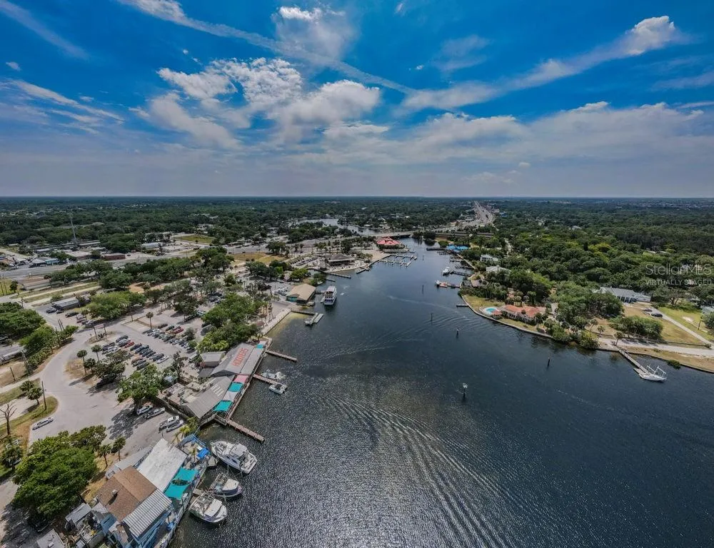 7810 CHAPEL AVENUE Port Richey, FL 34668