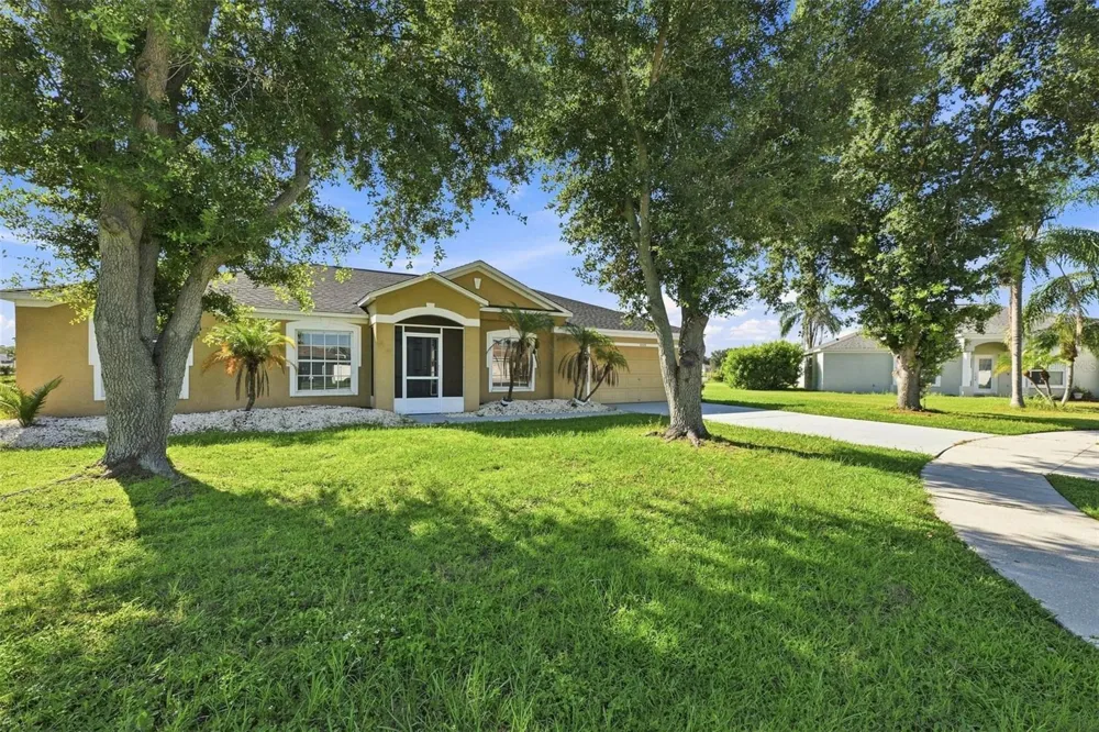 6505 CLAIR NEST COURT Apollo Beach, FL 33572