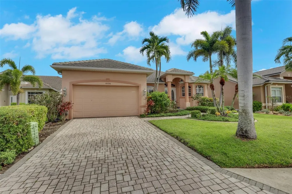 8596 SOUTHWIND BAY CIRCLE Fort Myers, FL 33908