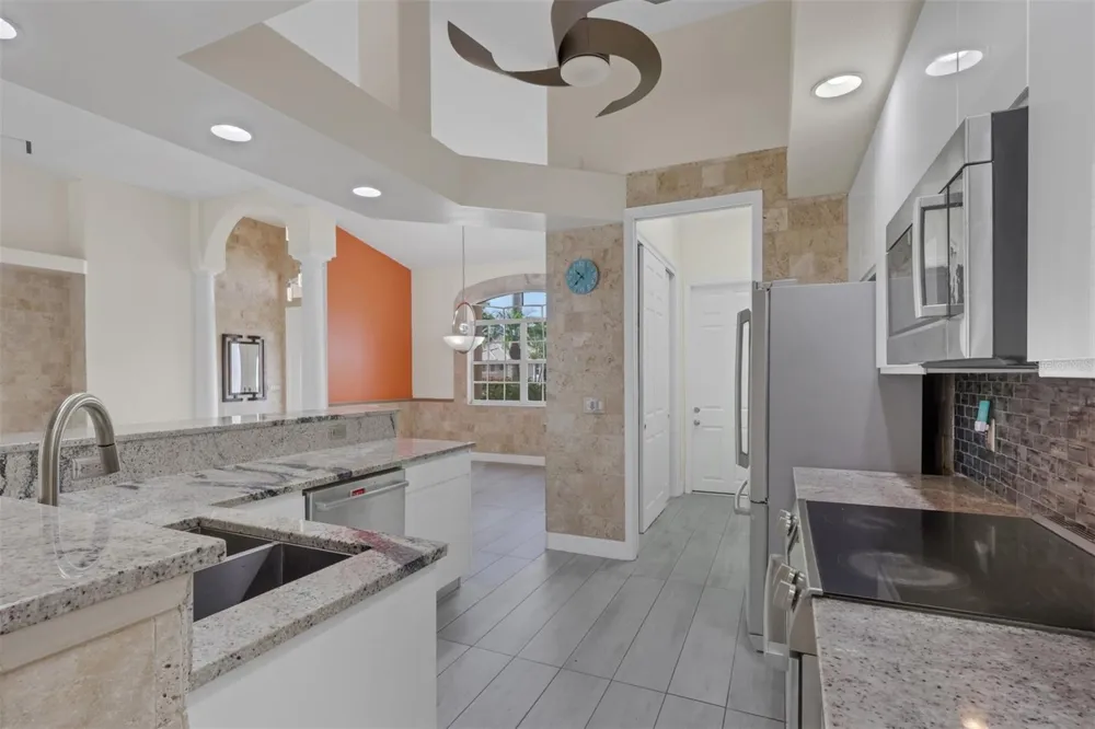 8596 SOUTHWIND BAY CIRCLE Fort Myers, FL 33908