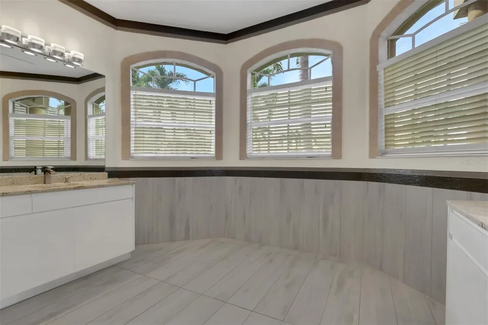 8596 SOUTHWIND BAY CIRCLE Fort Myers, FL 33908